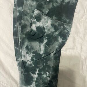 lululemon athletica Tie-Dye Olive Green/White Leggings